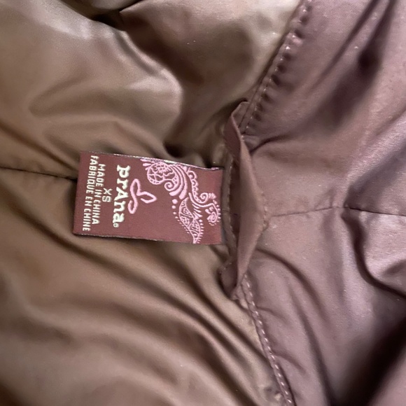 Prana yoga asymmetric zip sweater aubergine - Picture 3 of 7